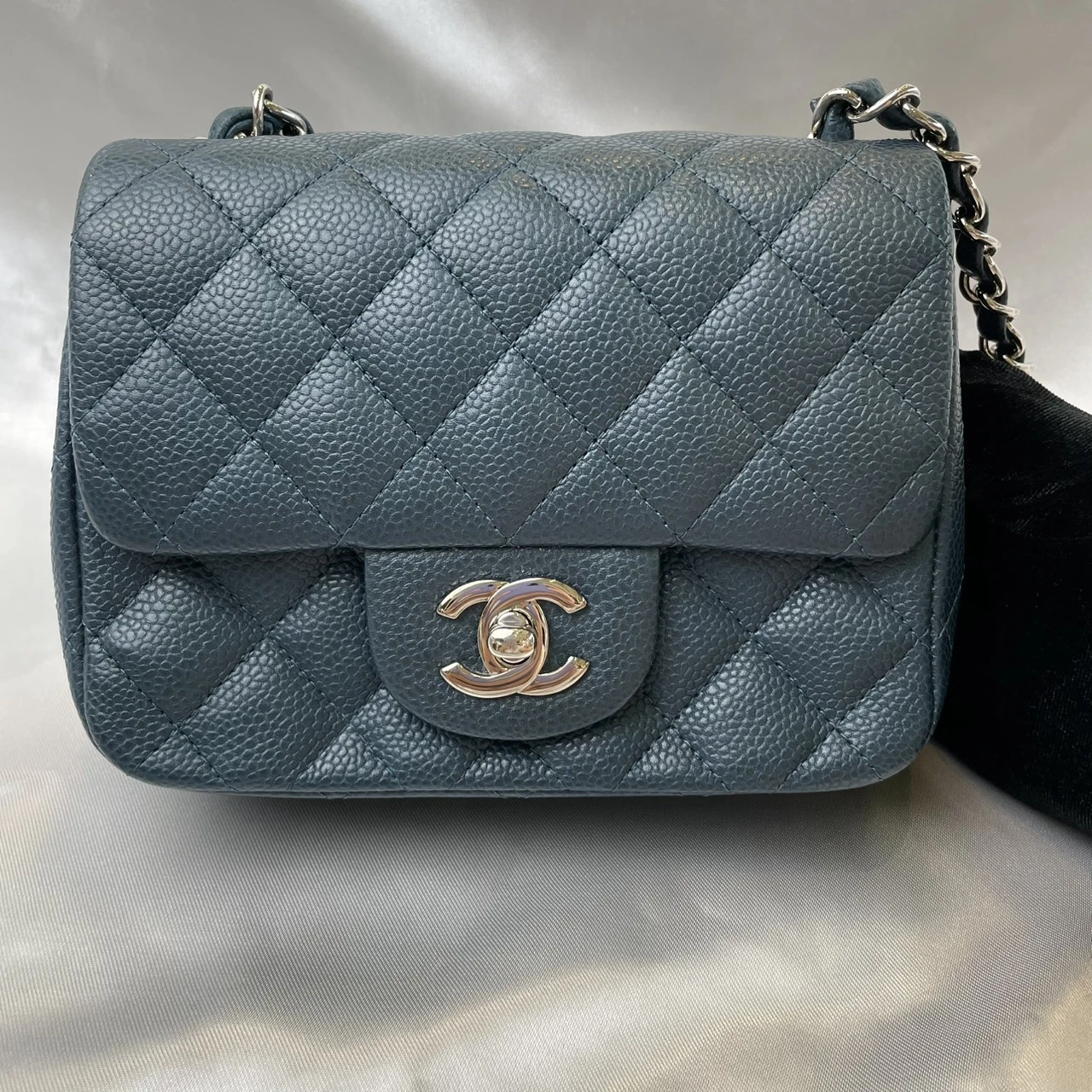  Chanel mini7 square caviar navy SHW HOLO20