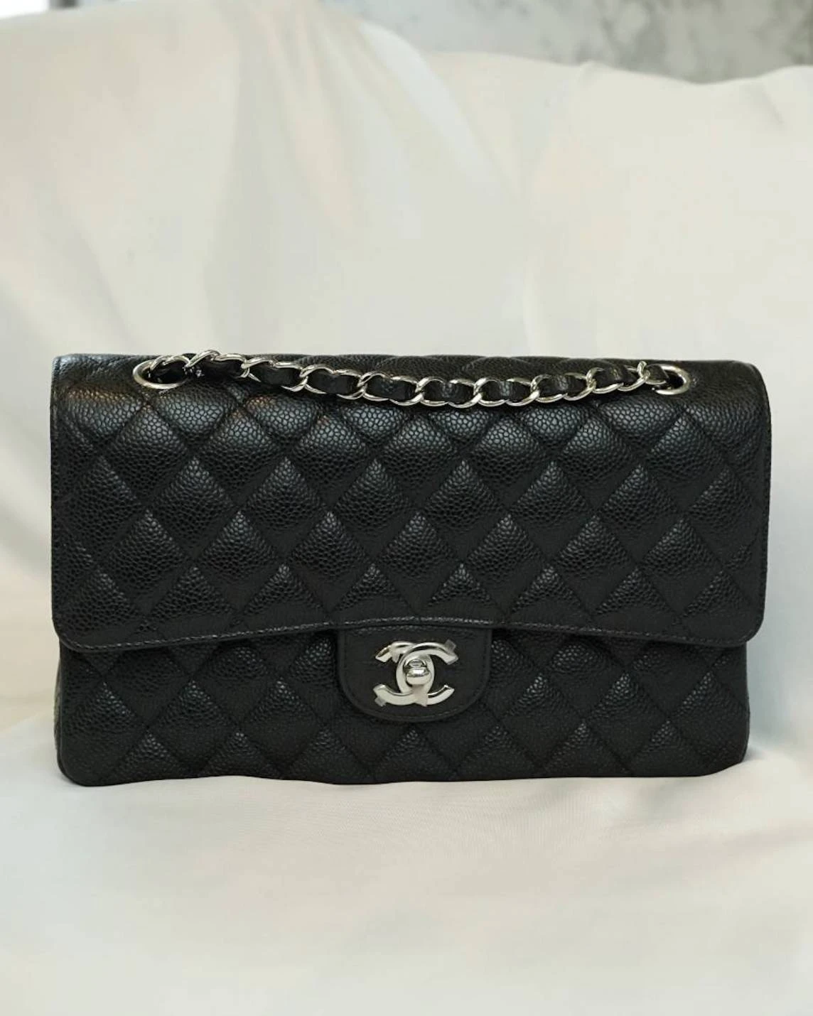 Chanel Classic 10